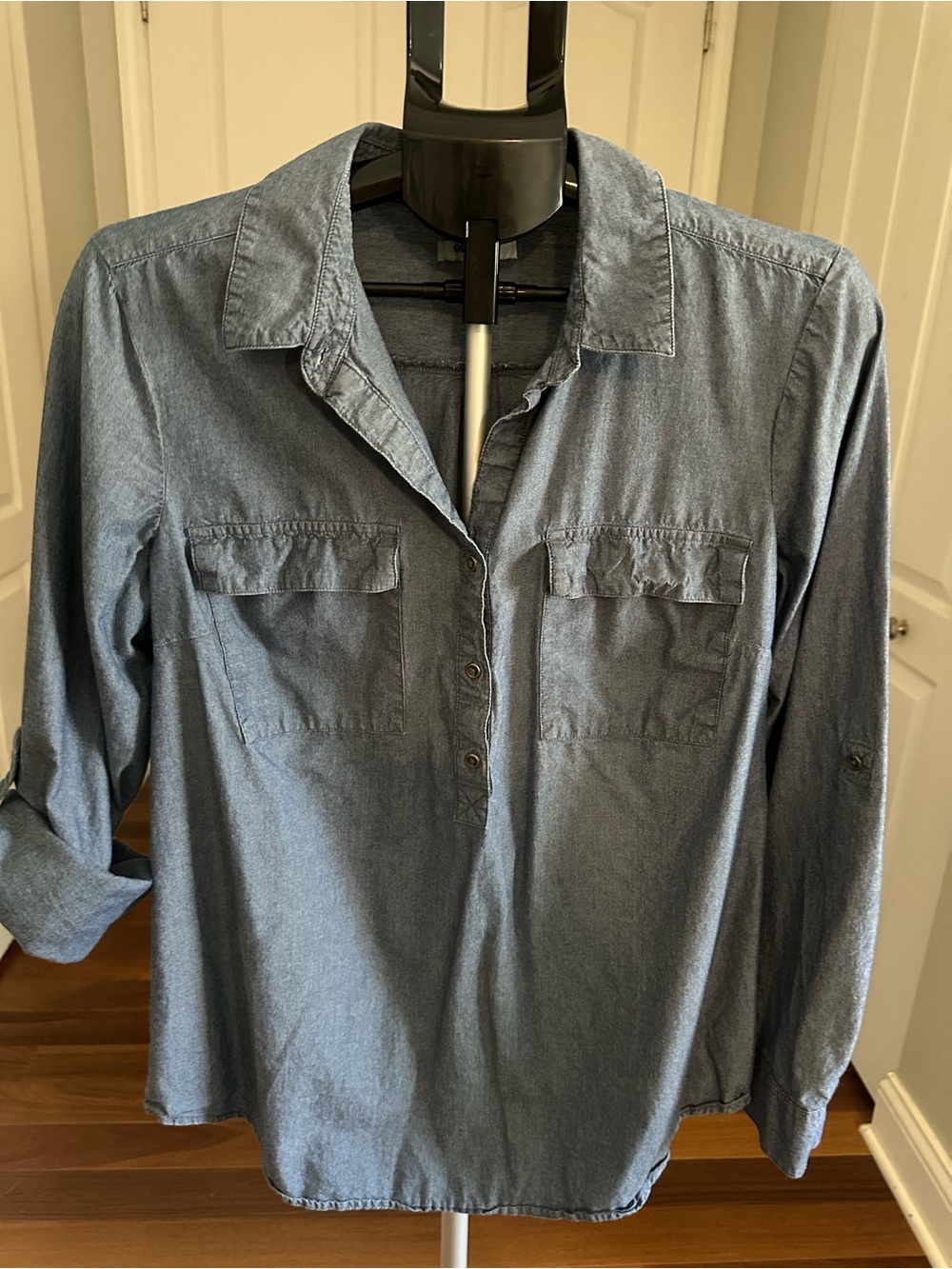 Old Navy Light Blue Denim Button-Front Casual Shirt